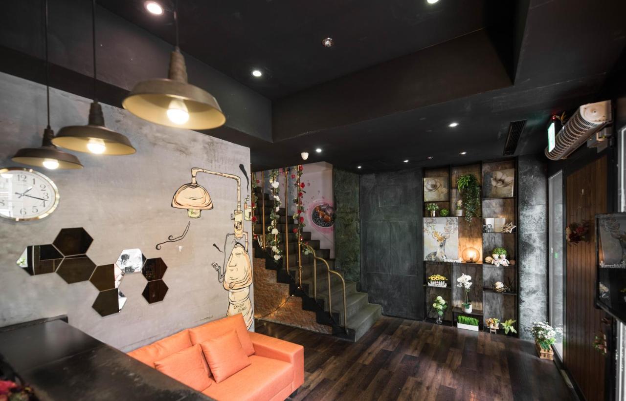 Hotel 在家行旅 中山館 Tchaj-pej Exteriér fotografie